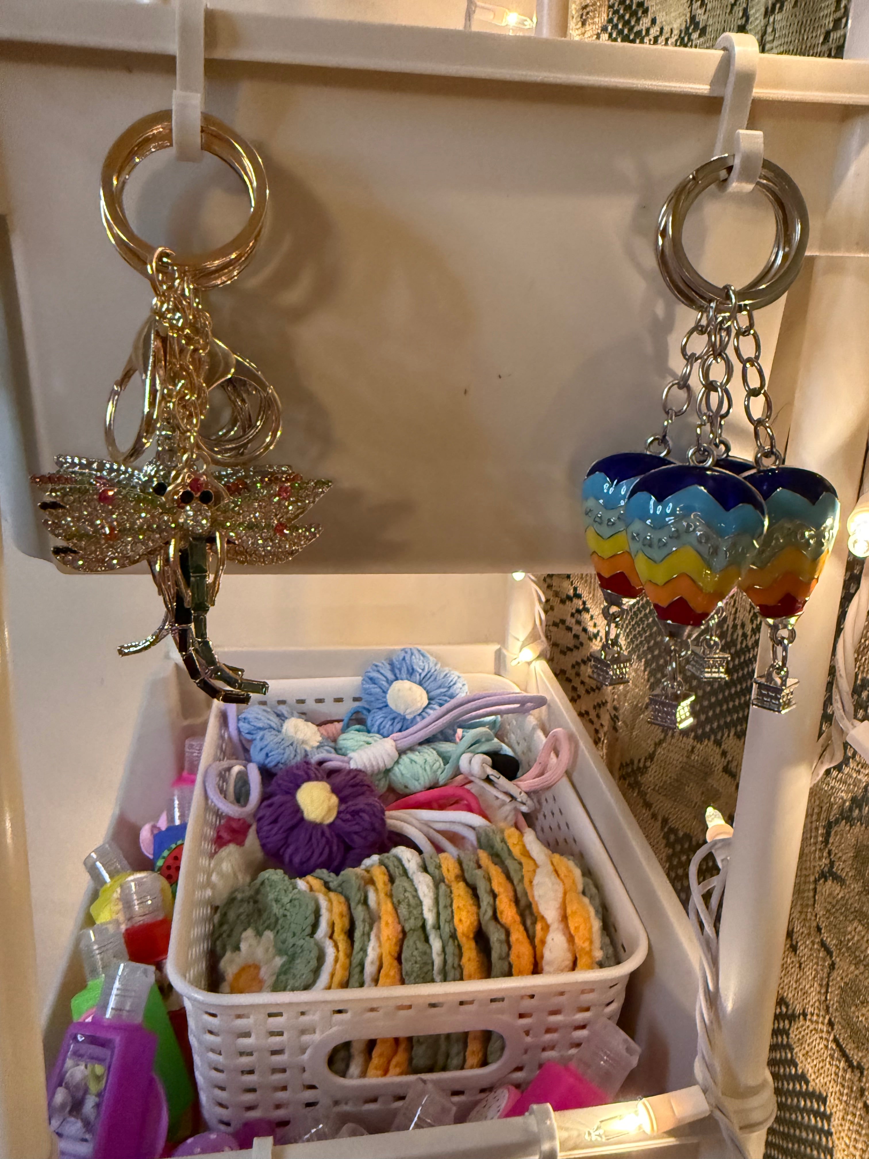 Mystery Scoops 🐝 | Cozy, Aesthetic & Self-Care Surprises