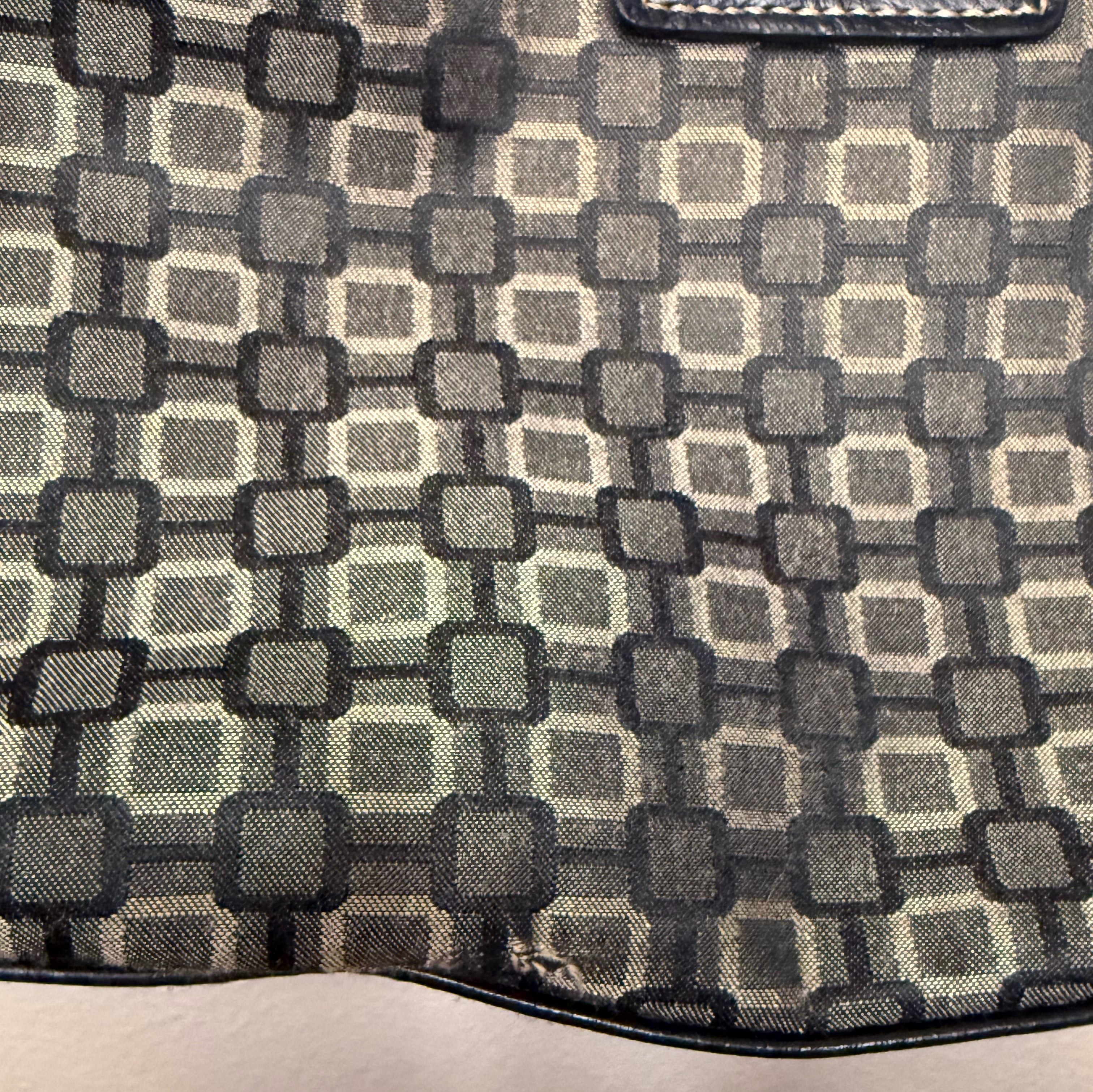 Pre-Loved Black and White Purse