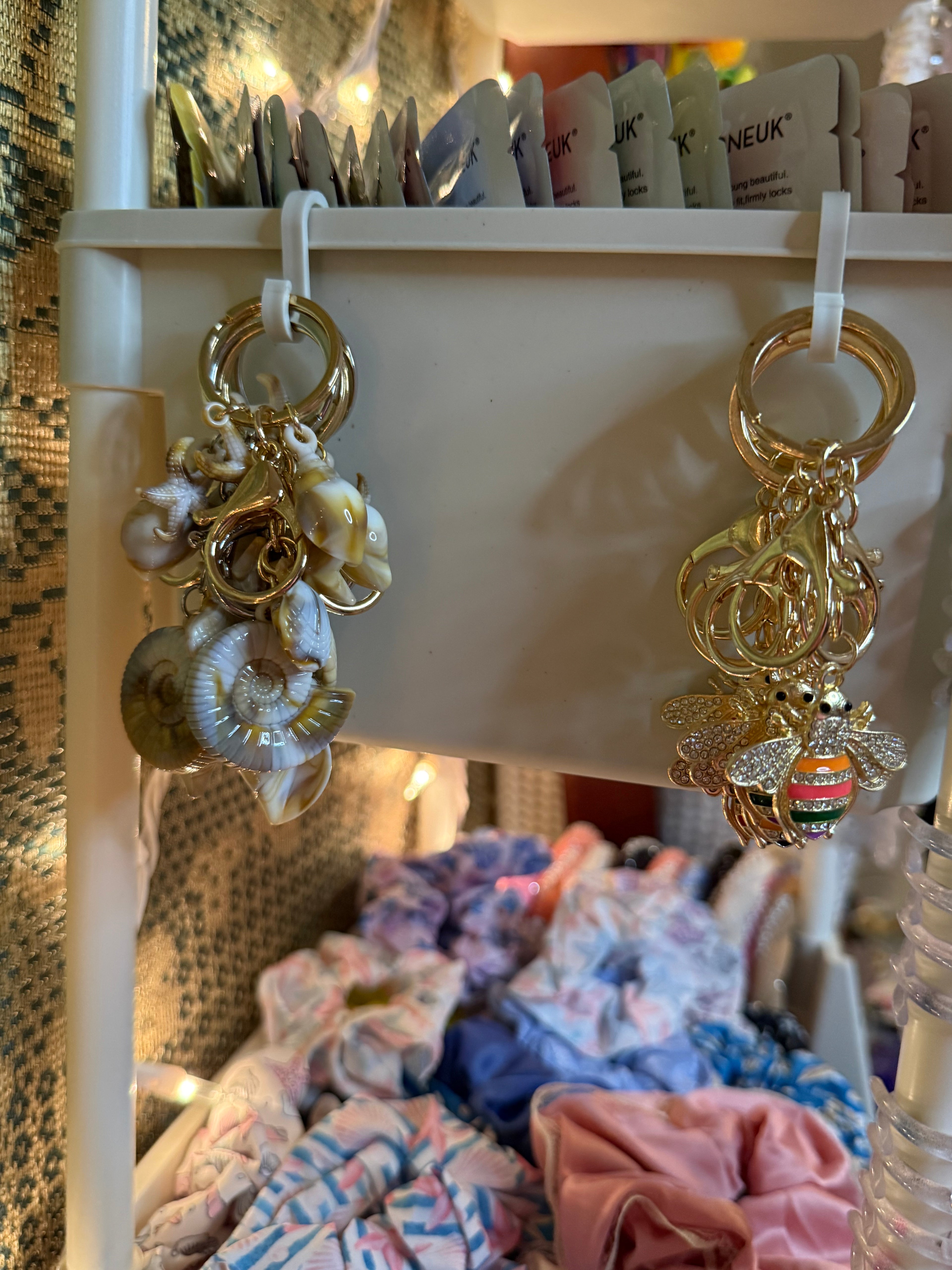 Mystery Scoops 🐝 | Cozy, Aesthetic & Self-Care Surprises