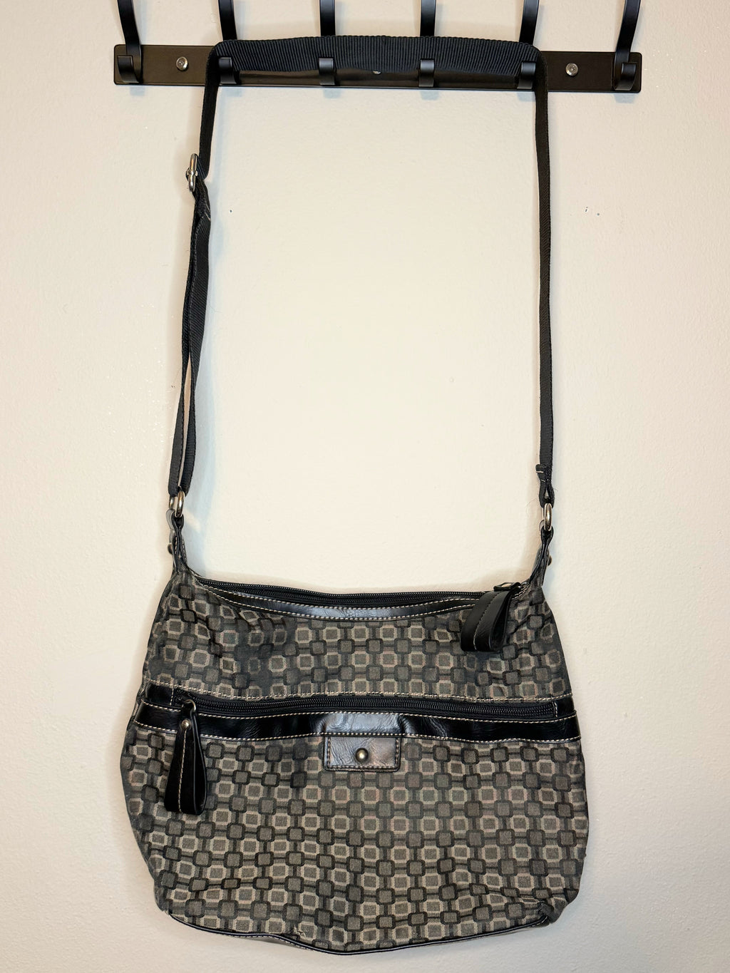 Pre-Loved Black and White Purse